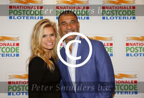 Amsterdam 26 januari 2016
Goed geld gala van de nationale postcode loterij in carre met als hoofdgast George Clooney. Ruud Gullit met Nicolette v dam en Bas Smit