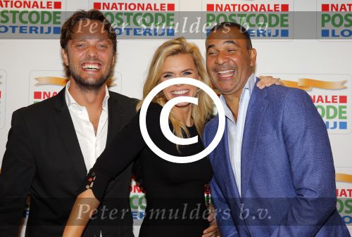 Amsterdam 26 januari 2016
Goed geld gala van de nationale postcode loterij in carre met als hoofdgast George Clooney. Ruud Gullit met Nicolette v dam en Bas Smit