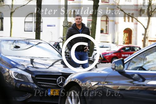 Amsterdam 28 januari 2016 
Ruud Gullit met zijn mercedes A klasse in Amsterdam zuid.