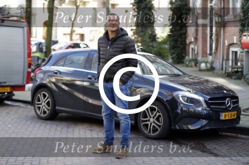 Amsterdam 28 januari 2016 
Ruud Gullit met zijn mercedes A klasse in Amsterdam zuid.