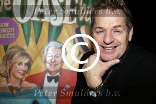 Rotterdam 21 januari 2016
Presentatie de oase bar met oa Gerard Cox Joke Bruijs Brigitte Kaandorp Ron Brandsteder Jacques Herb Johnny Kraaykamp jr Tony Neef Ernst Daniel Smid Veldhuis en Kemper en Martin v Waardenberg.
