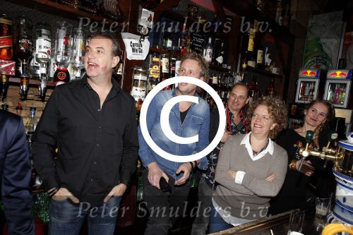 Rotterdam 21 januari 2016
Presentatie de oase bar met oa Gerard Cox Joke Bruijs Brigitte Kaandorp Ron Brandsteder Jacques Herb Johnny Kraaykamp jr Tony Neef Ernst Daniel Smid Veldhuis en Kemper en Martin v Waardenberg.