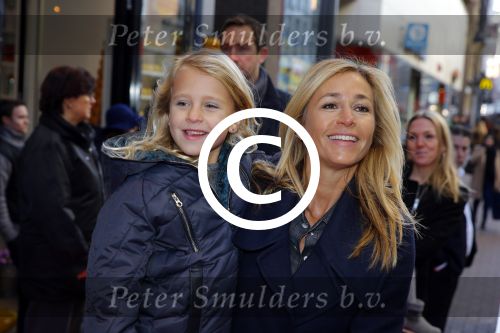 Amsterdam 17 januari 2016
Premiere Woezel en Pip in Tuschinski. Wendy v Dijk met dochter Lizzy