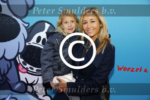 Amsterdam 17 januari 2016
Premiere Woezel en Pip in Tuschinski. Wendy v Dijk met dochter Lizzy