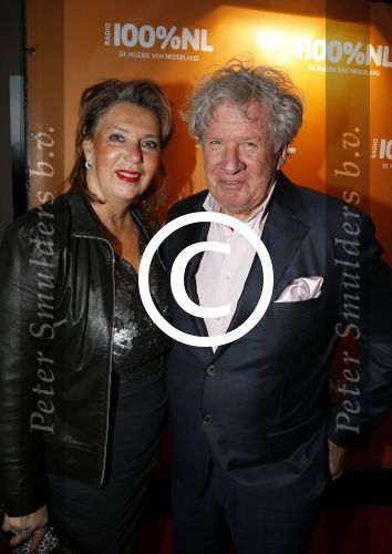 Uitgeest 2 februari 2016
Uitreiking 100% NL awards bij A9 studio\'s. Willibrord Frequin met zoon Louis en dochter Rebecca en vriendin