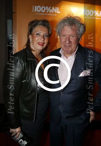 Uitgeest 2 februari 2016
Uitreiking 100% NL awards bij A9 studio\'s. Willibrord Frequin met zoon Louis en dochter Rebecca en vriendin