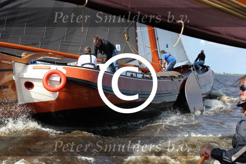 Heeg 8 Juni 2013 Heegermeer, Wedstrijd Skutsjezeilen
Foto Peter  Smulders BV