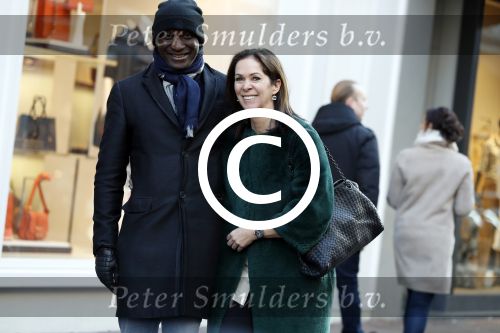 Amsterdam 21 januari 2017
Annemarie v Gaal met haar man  Rhandy MacNack op de pc hooftstraat