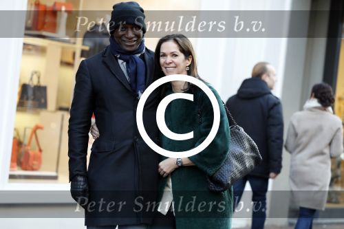 Amsterdam 21 januari 2017
Annemarie v Gaal met haar man  Rhandy MacNack op de pc hooftstraat