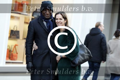 Amsterdam 21 januari 2017
Annemarie v Gaal met haar man  Rhandy MacNack op de pc hooftstraat