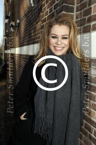 Amsterdam 11 januari 2017
Presentatie boek Opvliegers! 
Proosten op het boek en het nieuwe Jaar 2017 met oa Peggy Vrijens, Sandra Mattie, Laura Vlasblom, Antje Monteiro, Carolina Mout en Cystine Carreon Rick Engelkes