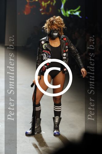 Amsterdam 27 januari 2017 
Amsterdam fashion week gesponsord door Mercedes Benz. Fred v Leer Everon jackson Hooi en Toprak yalciner lopen mee met de show van Artitude