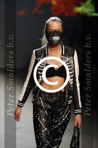 Amsterdam 27 januari 2017 
Amsterdam fashion week gesponsord door Mercedes Benz. Fred v Leer Everon jackson Hooi en Toprak yalciner lopen mee met de show van Artitude