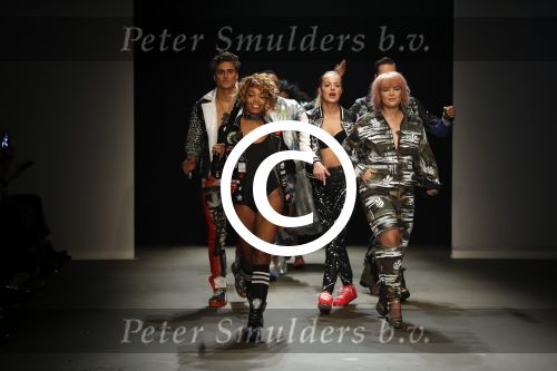 Amsterdam 27 januari 2017 
Amsterdam fashion week gesponsord door Mercedes Benz. Fred v Leer Everon jackson Hooi en Toprak yalciner lopen mee met de show van Artitude