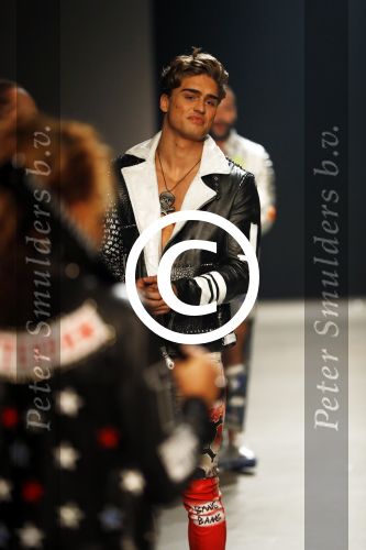 Amsterdam 27 januari 2017 
Amsterdam fashion week gesponsord door Mercedes Benz. Fred v Leer Everon jackson Hooi en Toprak yalciner lopen mee met de show van Artitude