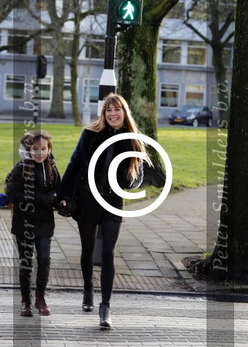 Amsterdam 10 januari 2017 
Beeretje v Beers met dochter op de apollolaan