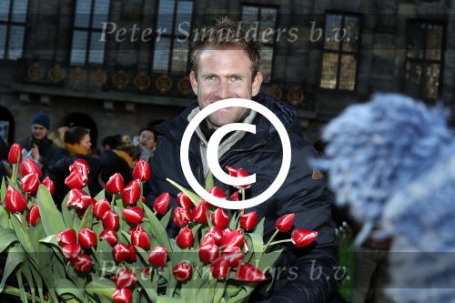 Amsterdam 21 januari 2017 
Boer Tom Groot bij event met tulpen bij paleis op de dam.