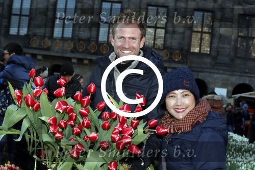 Amsterdam 21 januari 2017 
Boer Tom Groot bij event met tulpen bij paleis op de dam.