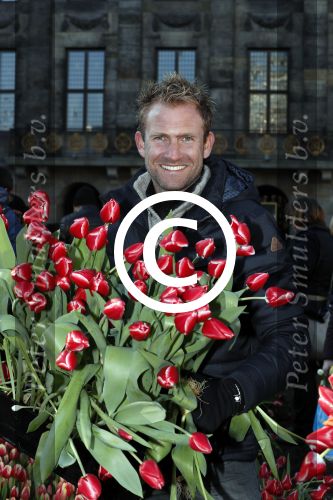 Amsterdam 21 januari 2017 
Boer Tom Groot bij event met tulpen bij paleis op de dam.