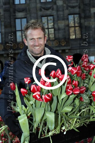 Amsterdam 21 januari 2017 
Boer Tom Groot bij event met tulpen bij paleis op de dam.