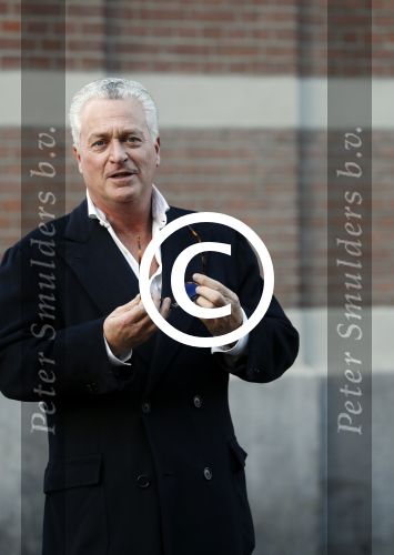 Amsterdam 10 januari 2017 
Bram Moszkowicz met zijn dochter na een lunch in Amsterdam zuid