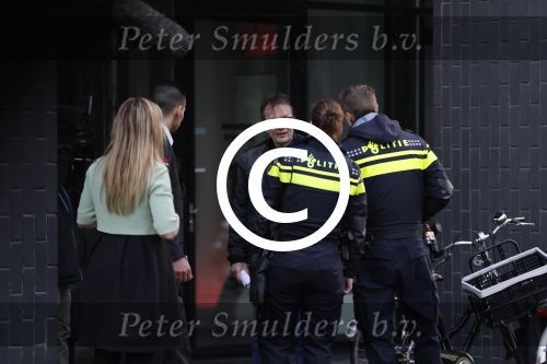 Amsterdam 27 januari 2017
Cees Grimbergen van omroep Max met de politie op de zuidas