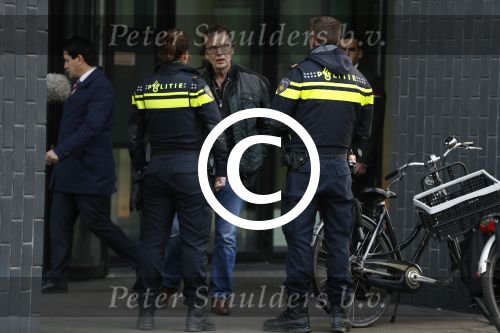Amsterdam 27 januari 2017
Cees Grimbergen van omroep Max met de politie op de zuidas