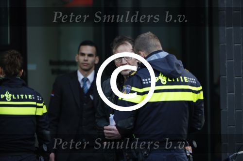 Amsterdam 27 januari 2017
Cees Grimbergen van omroep Max met de politie op de zuidas