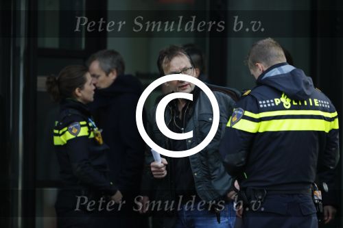 Amsterdam 27 januari 2017
Cees Grimbergen van omroep Max met de politie op de zuidas