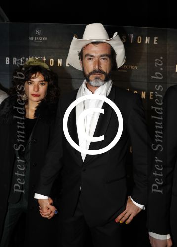 Amsterdam 9 januari 2016
Premiere Brimstone in Tuschinski met oa Emilia Jones en Dakota Fanning gemaakt door regisseur Martin Koolhoven .
Charlie Chang Dagelet met partner