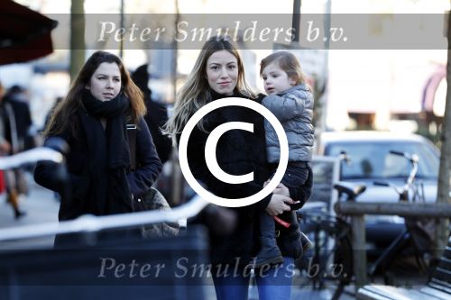 Amsterdam 19 januari 2017 
Christie Bokma met een vriendin en het kindje van vriendin in amsterdam zuid.