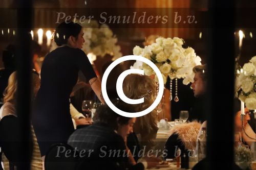Hoofddorp 17 januari 2017
Patricia Paay is opnieuw getrouwd met Robbert Hinfelaar. Dat gebeurde in Claus party Center in Hoofddorp. Christina Curry