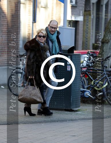 Amsterdam 19 januari 2017 
Connie Witteman met partner Eugene v Dun op de cornelis schuytstraat