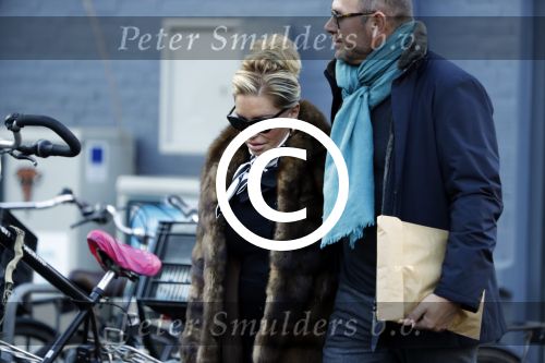 Amsterdam 21 januari 2017  
Connie Witteman met partner Eugene v Dun op de cornelis schuytstraat.