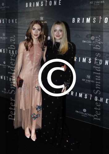Amsterdam 9 januari 2016
Premiere Brimstone in Tuschinski met oa Emilia Jones en Dakota Fanning gemaakt door regisseur Martin Koolhoven .
Dakota Fanning en Emilia Jones