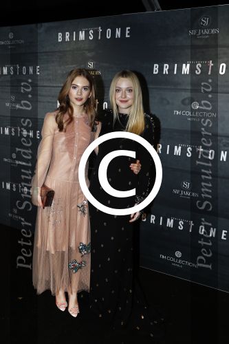 Amsterdam 9 januari 2016
Premiere Brimstone in Tuschinski met oa Emilia Jones en Dakota Fanning gemaakt door regisseur Martin Koolhoven .
Dakota Fanning en Emilia Jones