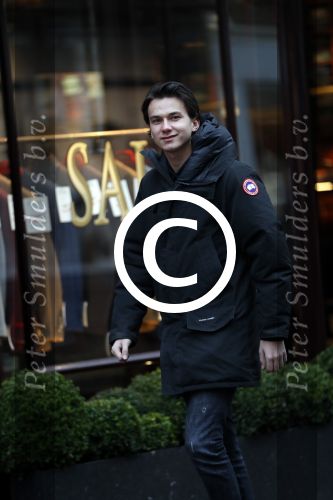 Amsterdam 7 januari 2017
Danilo Kuiters op de pc hooftstraat. danilo is een van de grote aanstormende zangtalenten van Nederland.