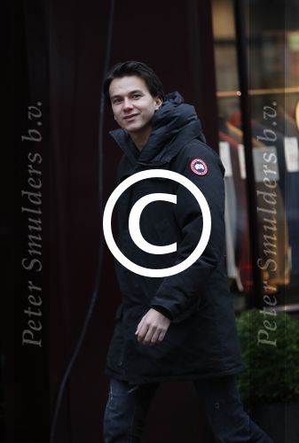 Amsterdam 7 januari 2017
Danilo Kuiters op de pc hooftstraat. danilo is een van de grote aanstormende zangtalenten van Nederland.