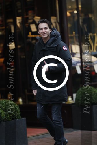 Amsterdam 7 januari 2017
Danilo Kuiters op de pc hooftstraat. danilo is een van de grote aanstormende zangtalenten van Nederland.