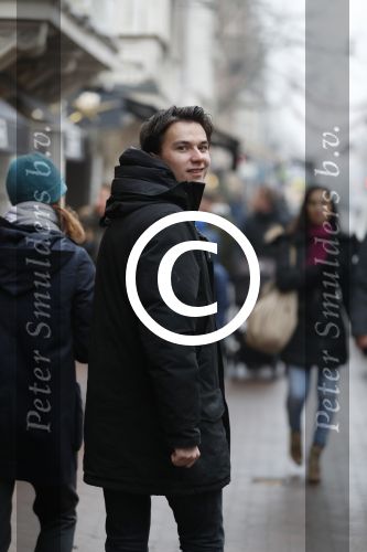 Amsterdam 7 januari 2017
Danilo Kuiters op de pc hooftstraat. danilo is een van de grote aanstormende zangtalenten van Nederland.