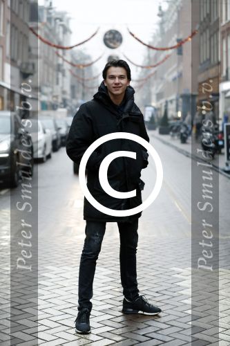 Amsterdam 7 januari 2017
Danilo Kuiters op de pc hooftstraat. danilo is een van de grote aanstormende zangtalenten van Nederland.