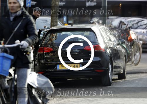 Amsterdam 20 januari 2017
Dave Roelvink met zijn nieuwe vriendin Julia Mekkes nadat ze geluncht hebben bij v Dam op de cornelis Schuytstraat