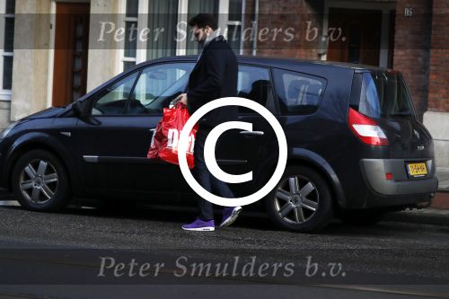 Amsterdam 15 januari 2017
Dexter van der Voorn de vriend van Eva Jinek doet boodschappen en gaat naar huis Eva