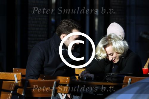 Amsterdam 21 januari 2017  
Eva Jinek met vriend Dexter van der Voorn op de beethovenstraat.