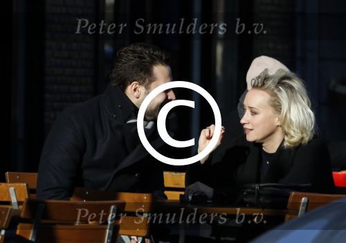 Amsterdam 21 januari 2017  
Eva Jinek met vriend Dexter van der Voorn op de beethovenstraat.