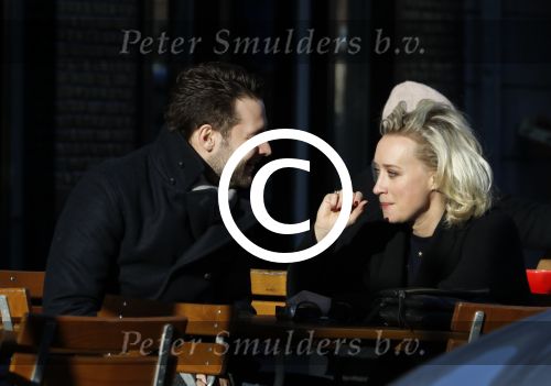 Amsterdam 21 januari 2017  
Eva Jinek met vriend Dexter van der Voorn op de beethovenstraat.