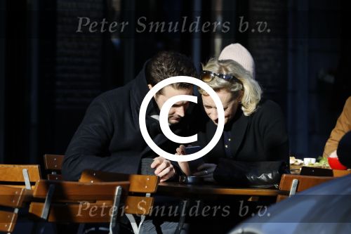 Amsterdam 21 januari 2017  
Eva Jinek met vriend Dexter van der Voorn op de beethovenstraat.