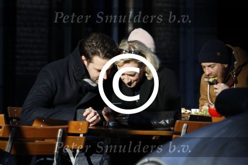 Amsterdam 21 januari 2017  
Eva Jinek met vriend Dexter van der Voorn op de beethovenstraat.