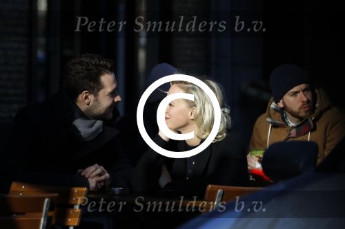 Amsterdam 21 januari 2017  
Eva Jinek met vriend Dexter van der Voorn op de beethovenstraat.