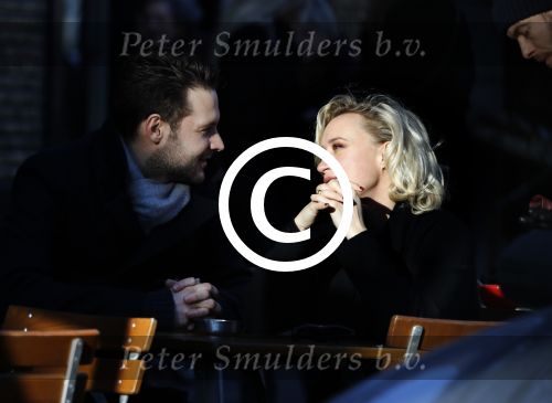 Amsterdam 21 januari 2017  
Eva Jinek met vriend Dexter van der Voorn op de beethovenstraat.